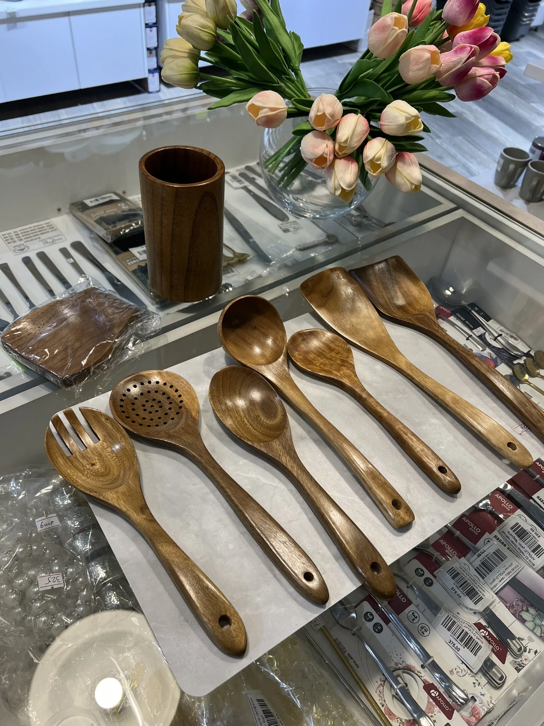 WOODEN COOKING UTENSILS WITH STAND