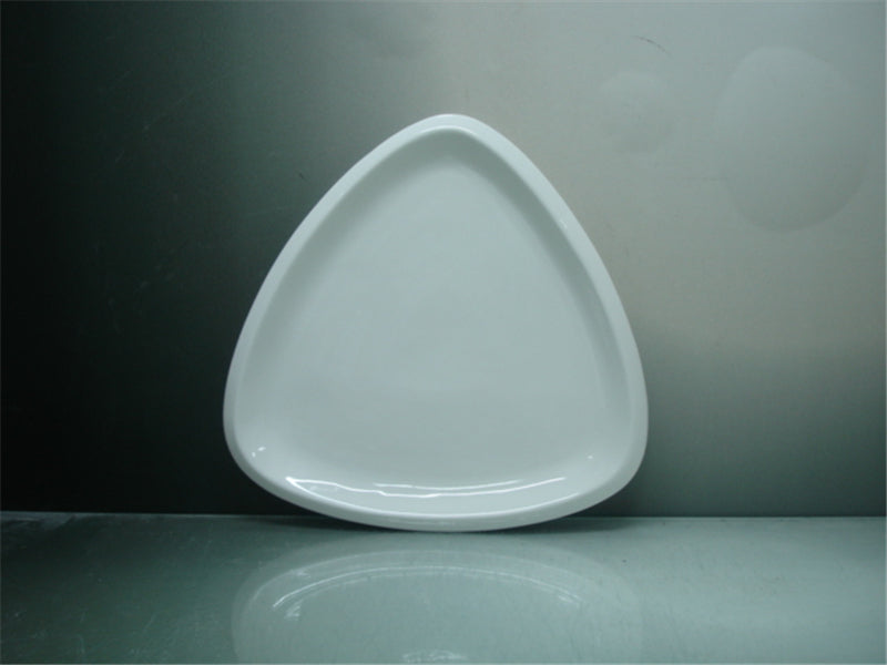 Siciliano Triangle Porcelain Plate – 4 Sizes | Restaurant Grade