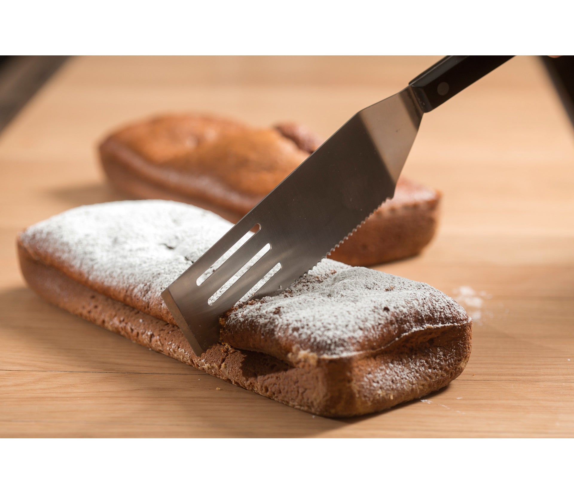 SERRATED SPATULE INOX